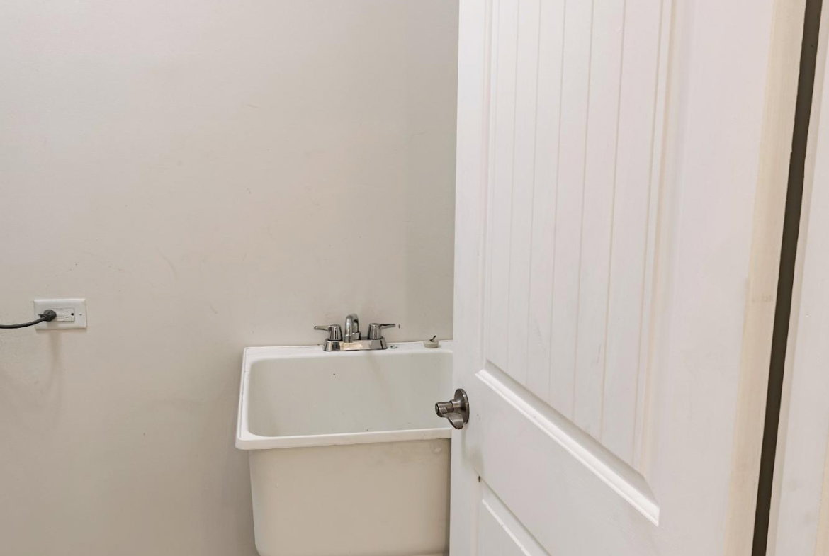 Seventeenth image of 17-10 Russell Heights in Kingston 6, St. Andrew, Jamaica - property is For Rent