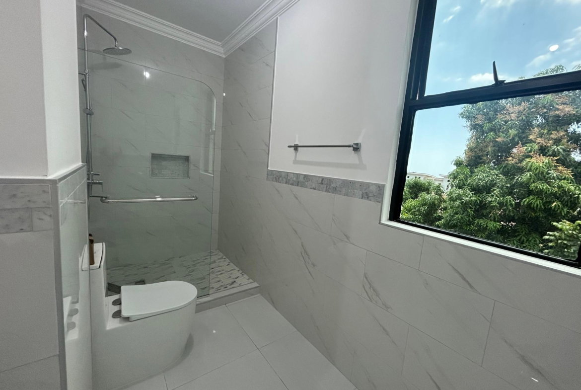 Eighteenth image of 7-31 Rochester Avenue in Kingston 8, St. Andrew, Jamaica - property is For Rent