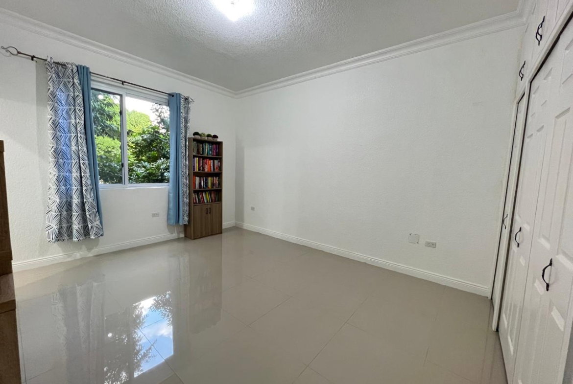 Ninth image of 7 Dorsetshire Avenue in Kingston 8, St. Andrew, Jamaica - property is For Rent