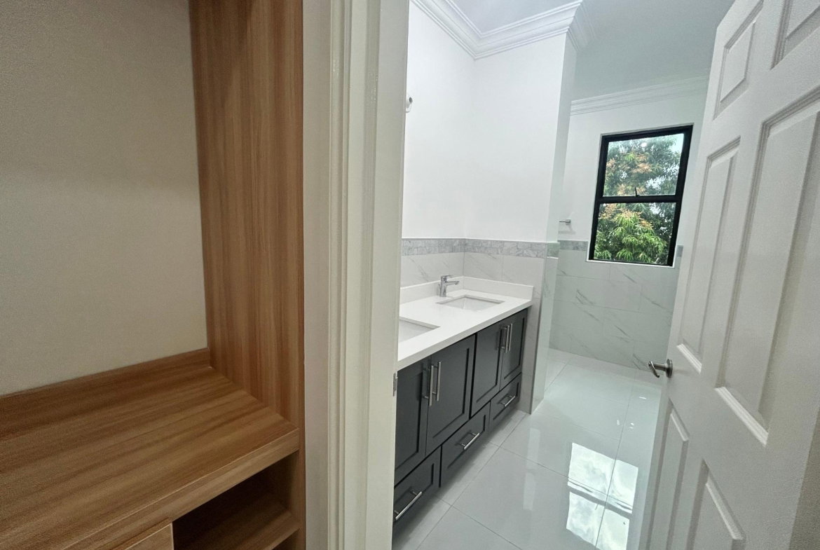 Eleventh image of 7-31 Rochester Avenue in Kingston 8, St. Andrew, Jamaica - property is For Rent
