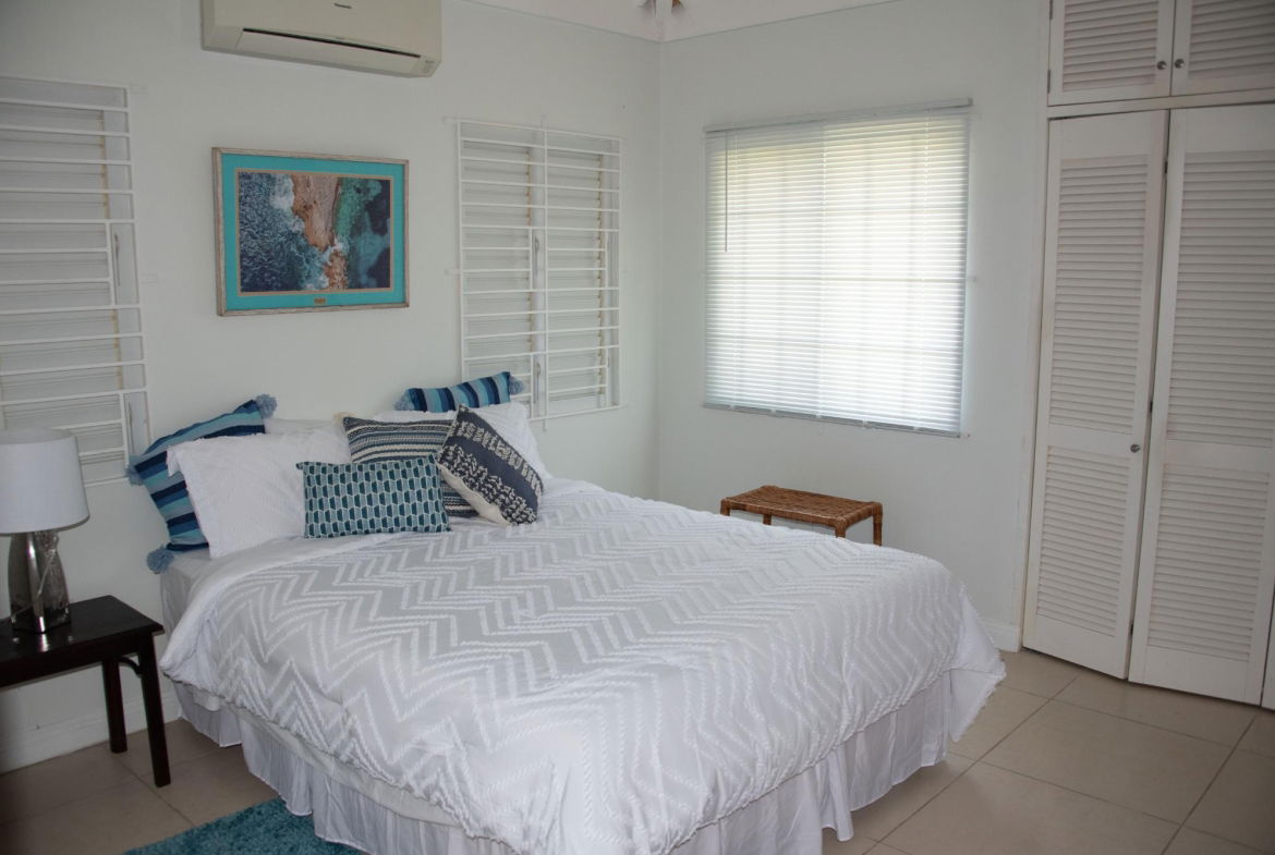 Fifth image of 27 Hibiscus Ave in Laughlands, St. Ann, Jamaica - property is For Rent