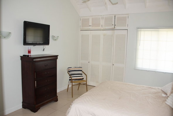 Sixth image of 27 Hibiscus Ave in Laughlands, St. Ann, Jamaica - property is For Rent
