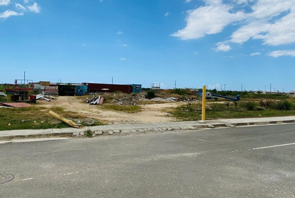 Fourth image of Commercial Park, Ferry pe in Kingston 20, St. Andrew, Jamaica - property is For Sale