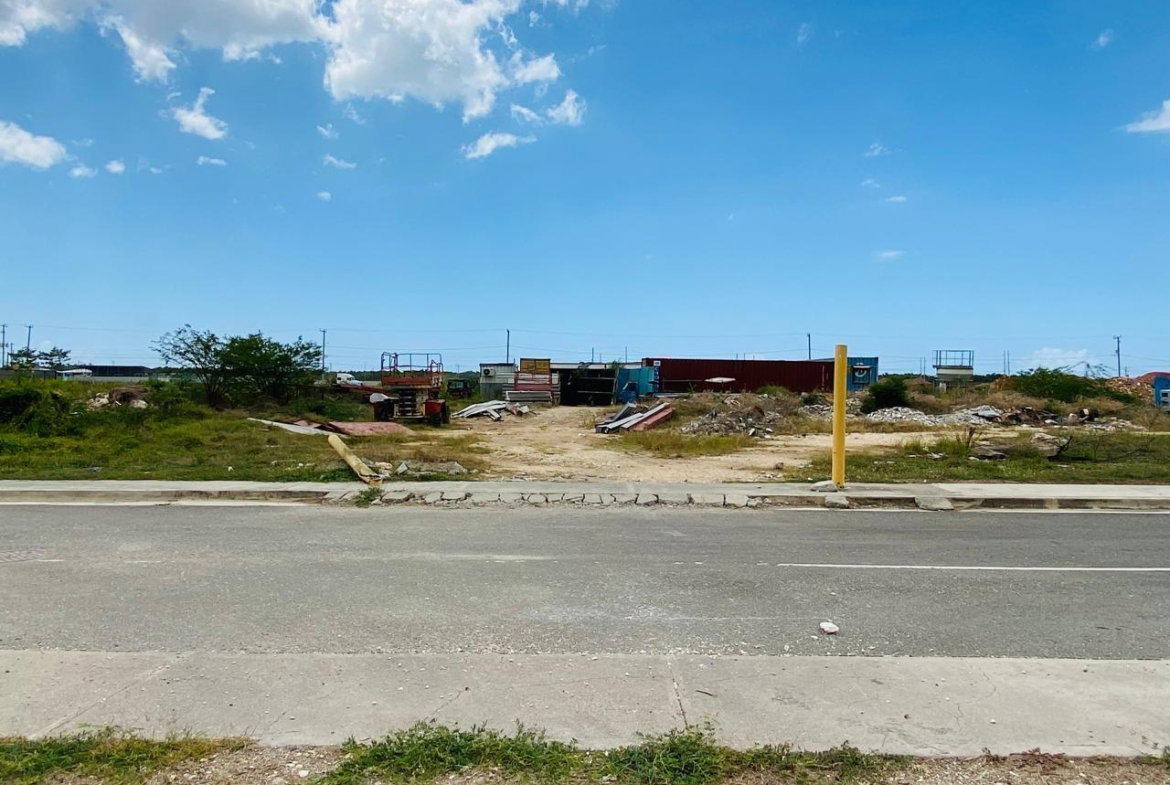 Fifth image of Commercial Park, Ferry pe in Kingston 20, St. Andrew, Jamaica - property is For Sale
