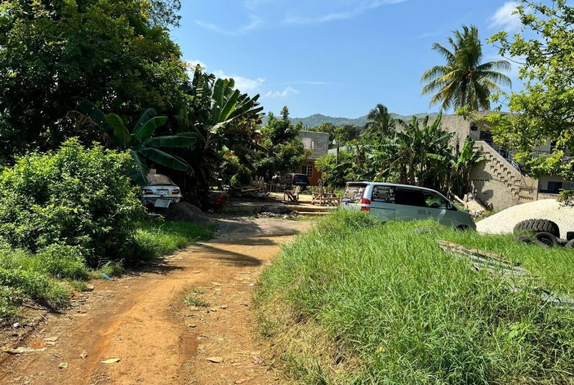 Fourth image of Santa Cruz, St. Elizabeth in Santa Cruz, St. Elizabeth, Jamaica - property is For Sale