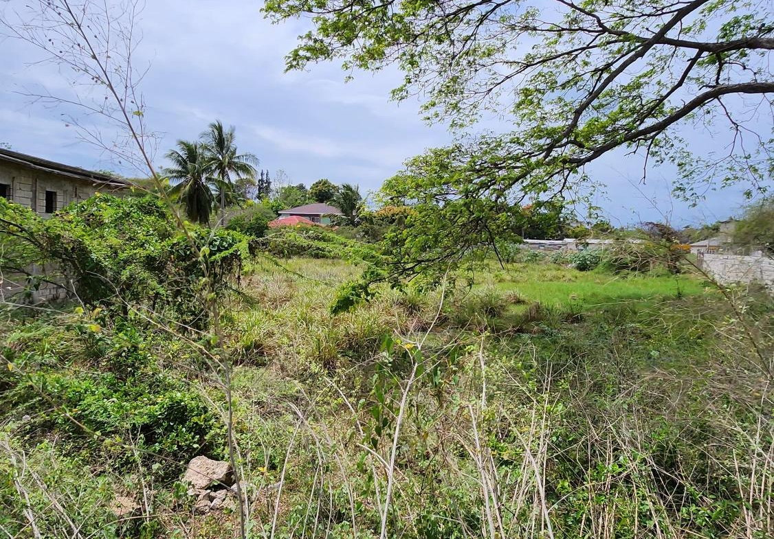 Fifth image of 31 Chang Avenue in May Pen, Clarendon, Jamaica - property is For Sale