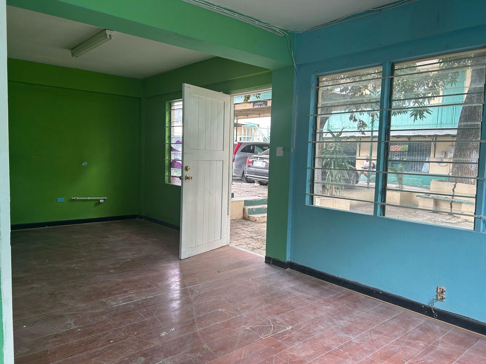 Seventh image of D-#18-10 South Avenue in Kingston 4, Kingston, Jamaica - property is For Rent