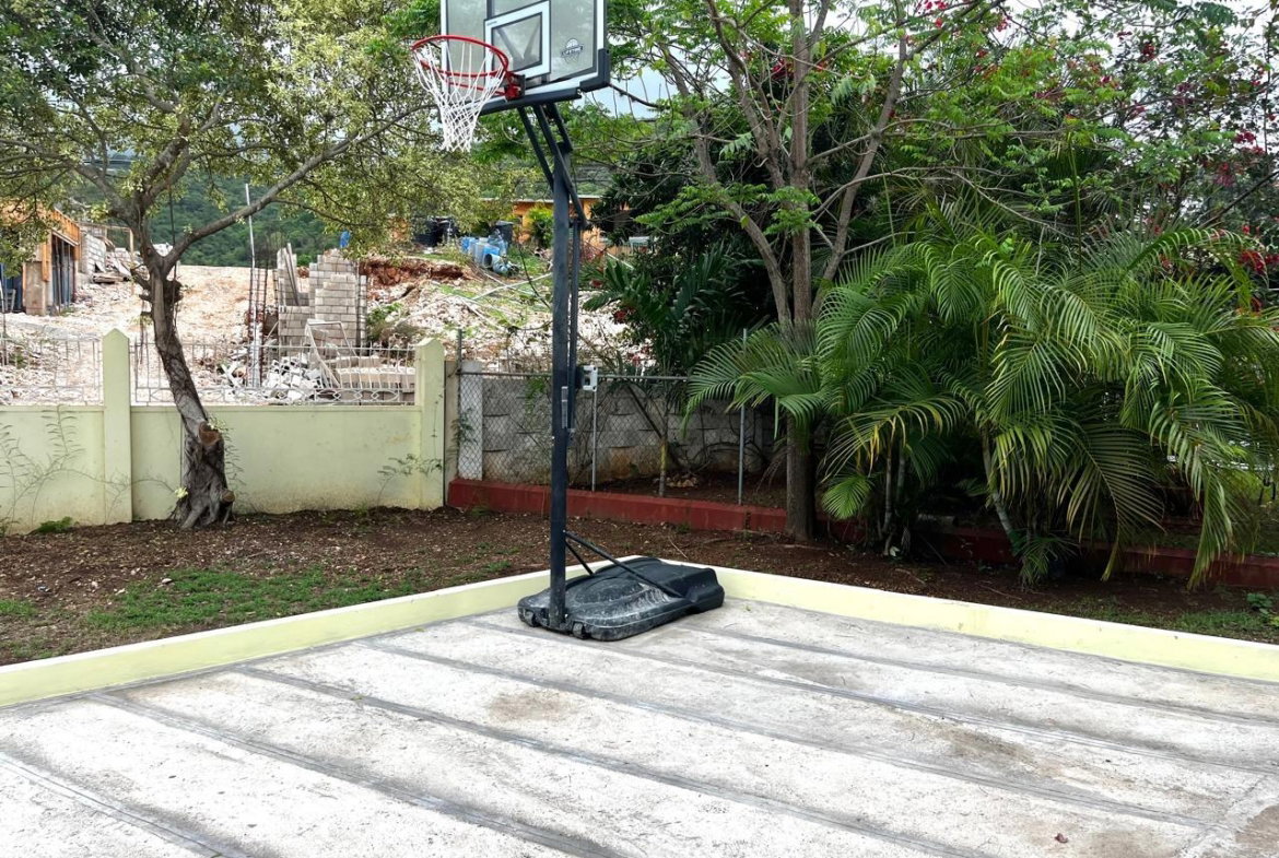 Thirteenth image of Unit 2-85 Happy Grove Road in Kingston 19, St. Andrew, Jamaica - property is For Rent