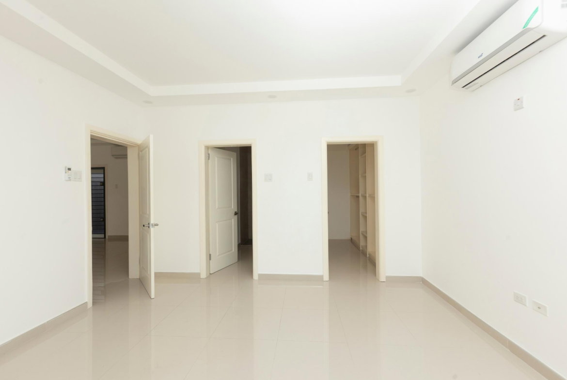 Tenth image of 13-5 Charlemont Avenue in Kingston 6, St. Andrew, Jamaica - property is For Rent