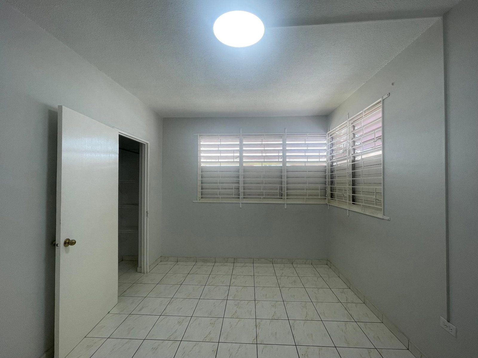 Thirteenth image of 11 Lords Road in Kingston 5, St. Andrew, Jamaica - property is For Rent