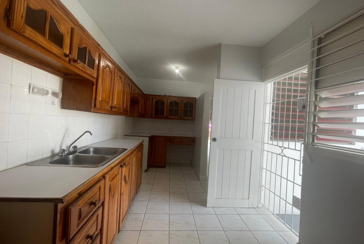 Seventeenth image of 11 Lords Road in Kingston 5, St. Andrew, Jamaica - property is For Rent