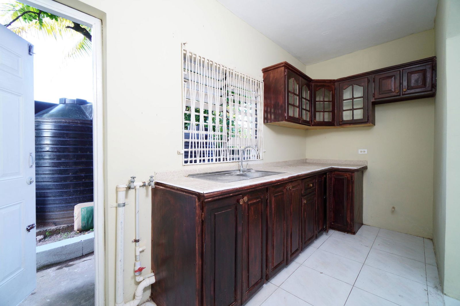 Eleventh image of 29 Hoose Avenue, Angel's, sp in Angels, St. Catherine, Jamaica - property is For Rent