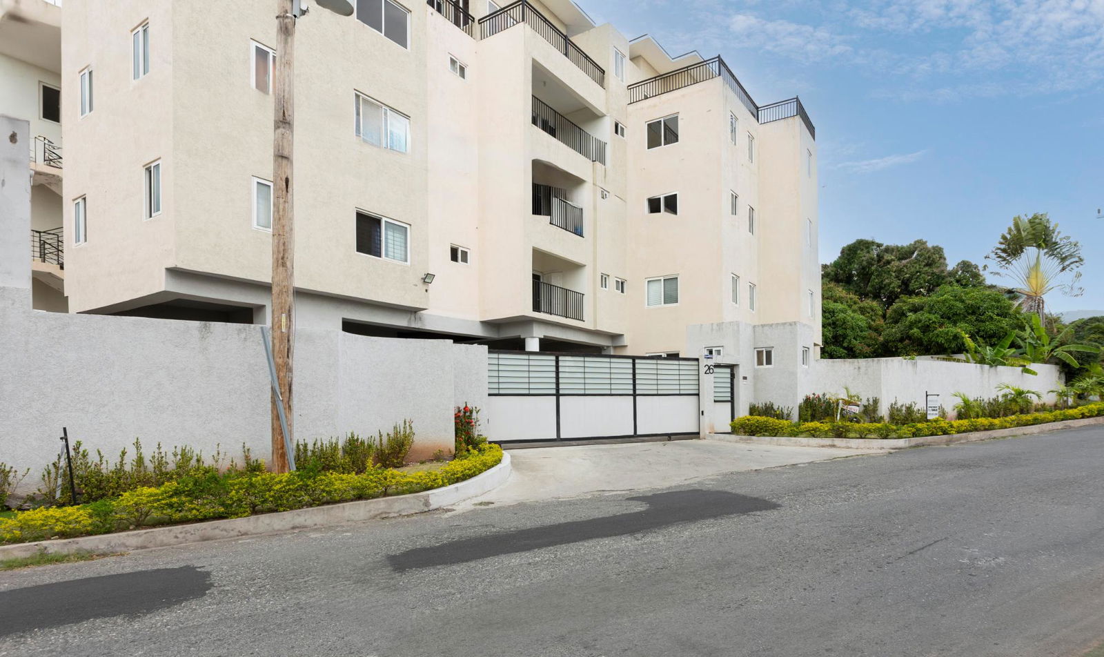 Spacious-2-Bedroom-Apartment-for-Sale-in-St.-Andrew-4-26-Merrivale-Avenue Second image of 4-26 Merrivale Avenue in Constant Spring P.O., St. Andrew, Jamaica - property is For Sale