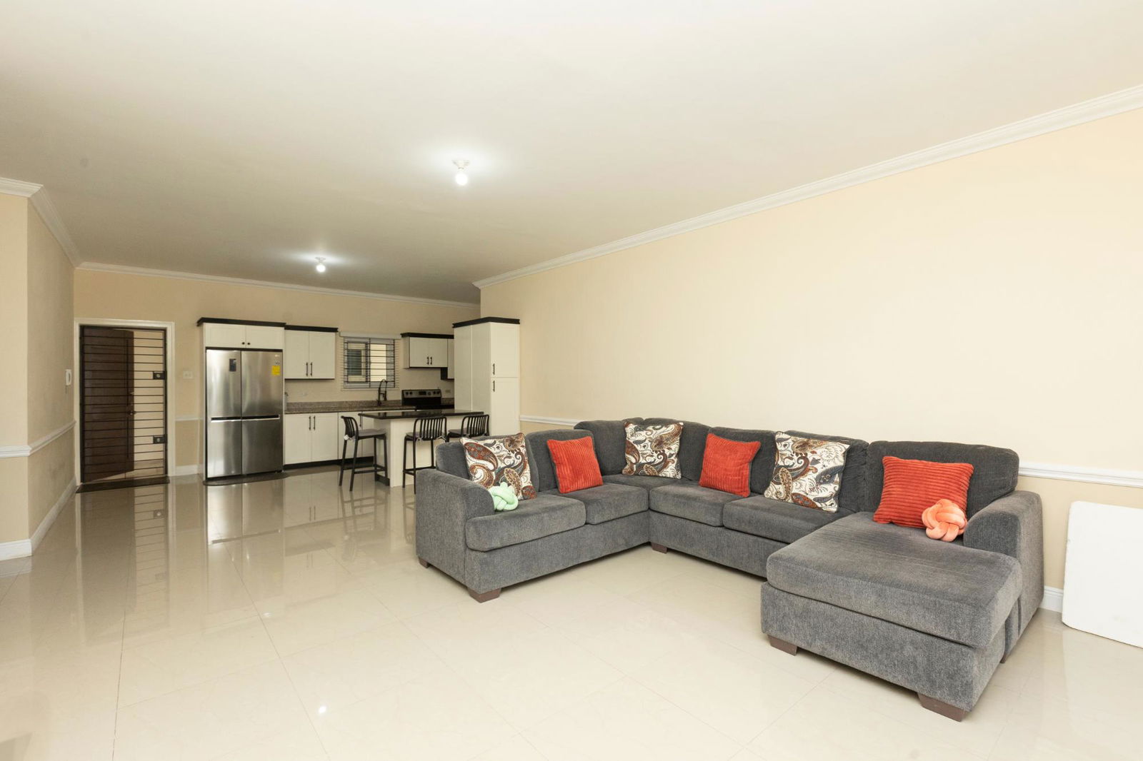 Spacious-2-Bedroom-Apartment-for-Sale-in-St.-Andrew-4-26-Merrivale-Avenue Ninth image of 4-26 Merrivale Avenue in Constant Spring P.O., St. Andrew, Jamaica - property is For Sale