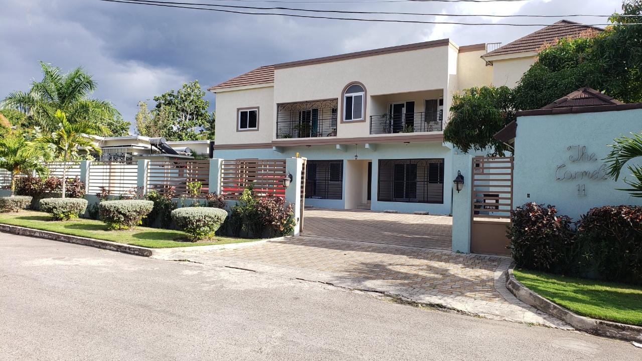 Spacious-2-Bedroom-Apartment-for-Sale-in-St.-Andrew-Jamaica Second image of 2-11 Park Avenue in Kingston 19, St. Andrew, Jamaica - property is For Sale