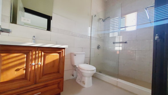 Thirteenth image of 2-11 Park Avenue in Kingston 19, St. Andrew, Jamaica - property is For Sale