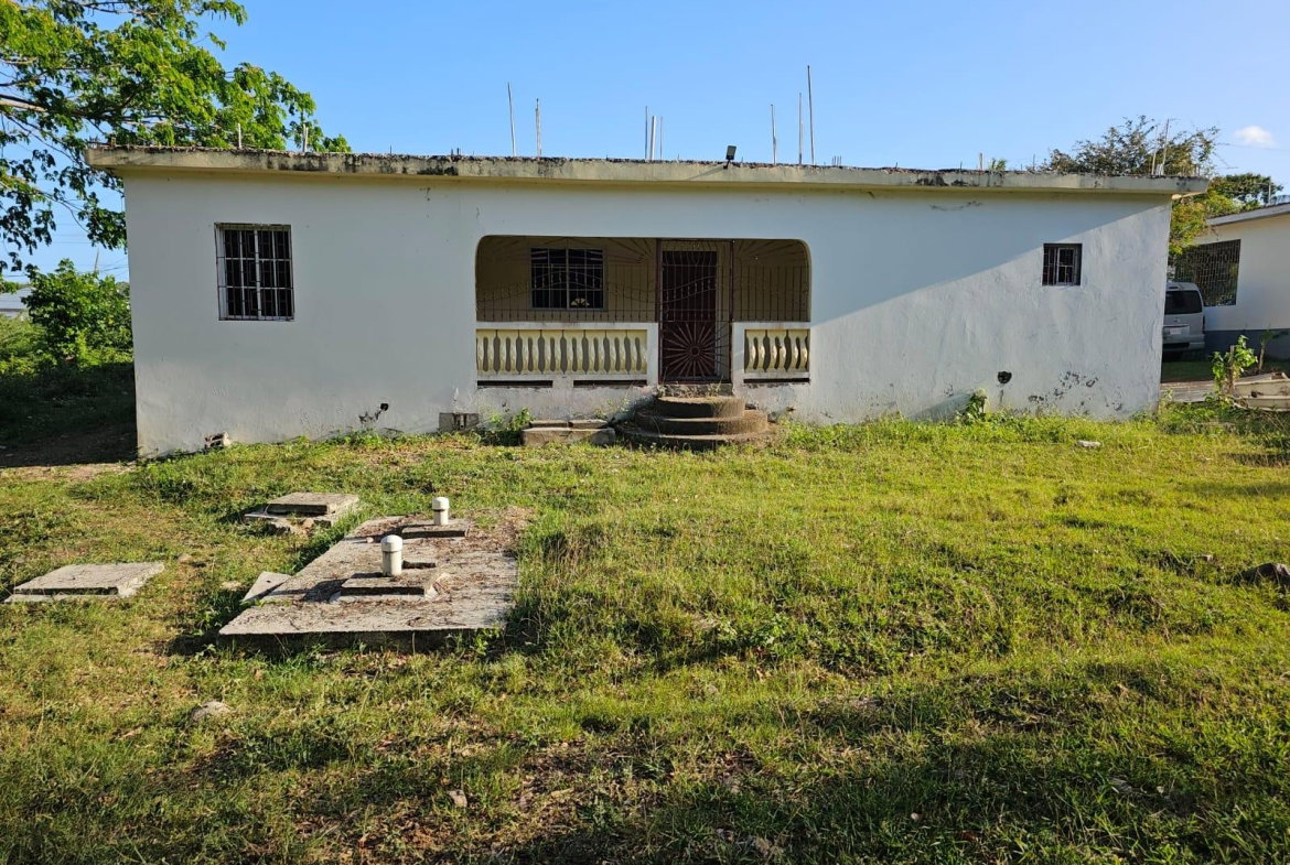 Fourth image of 10 Merivale Meadows Chatea in May Pen, Clarendon, Jamaica - property is For Sale