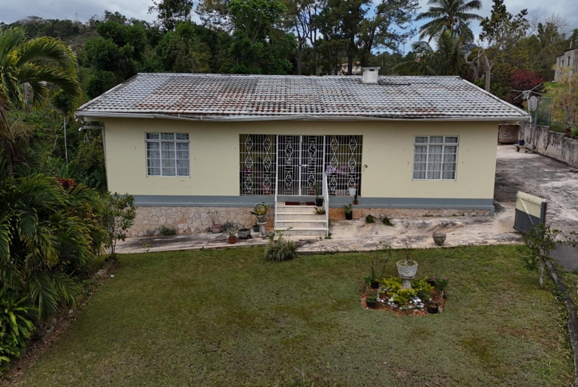 Eleventh image of 1 West Road in Mandeville, Manchester, Jamaica - property is For Sale