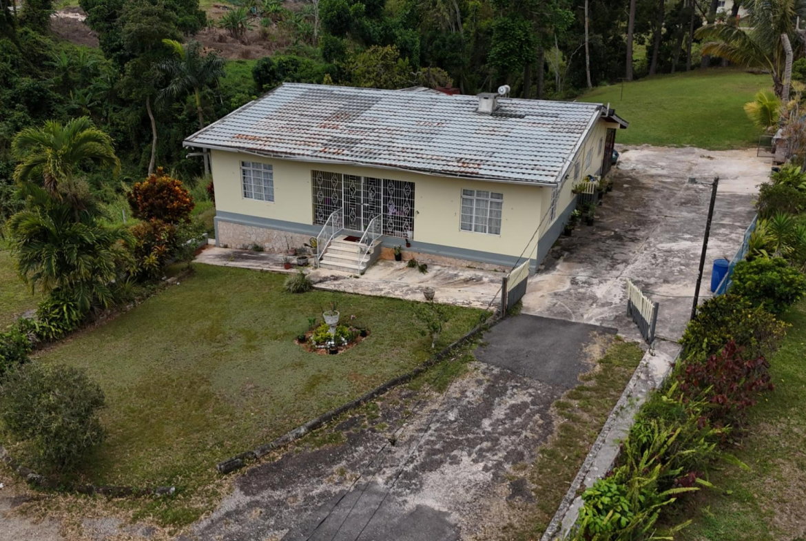 Ninth image of 1 West Road in Mandeville, Manchester, Jamaica - property is For Sale