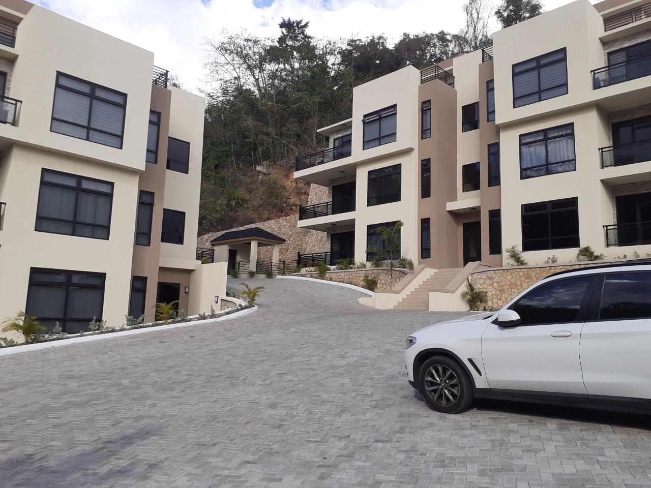 Stunning-2-Bedroom-Apartment-for-Rent-in-St.-Andrew Second image of 6-8 Lispcombe Drive in Kingston 9, St. Andrew, Jamaica - property is For Rent