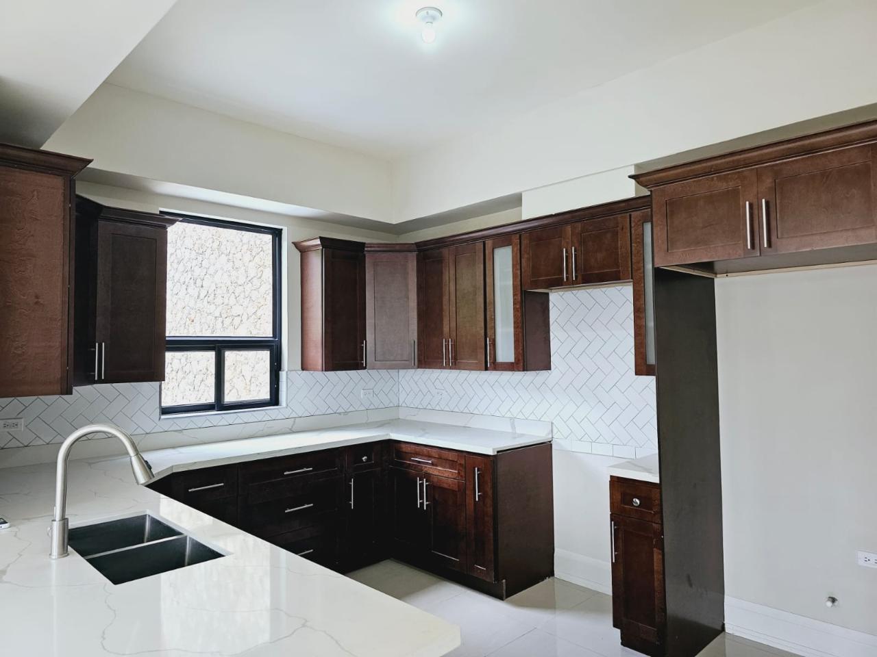 Stunning-2-Bedroom-Apartment-for-Rent-in-St.-Andrew Ninth image of 6-8 Lispcombe Drive in Kingston 9, St. Andrew, Jamaica - property is For Rent