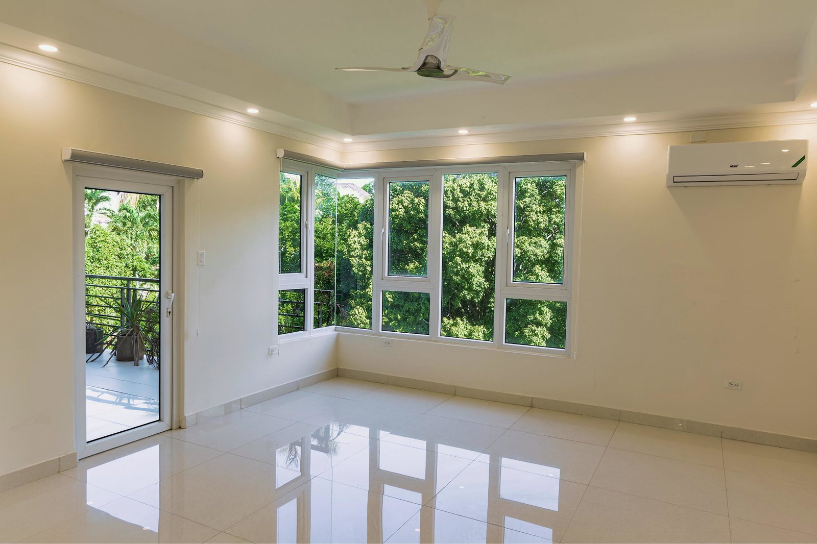 Fifth image of 17-10 Russell Heights in Kingston 6, St. Andrew, Jamaica - property is For Sale