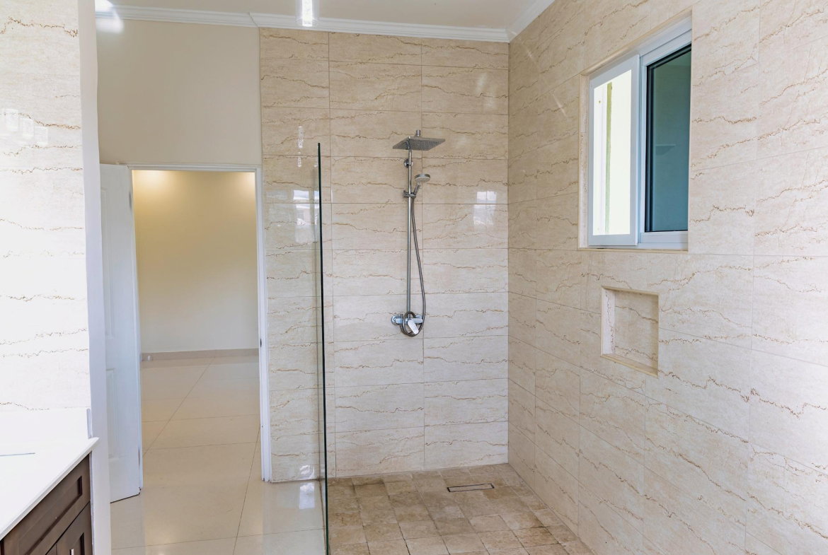 Eighth image of 17-10 Russell Heights in Kingston 6, St. Andrew, Jamaica - property is For Sale