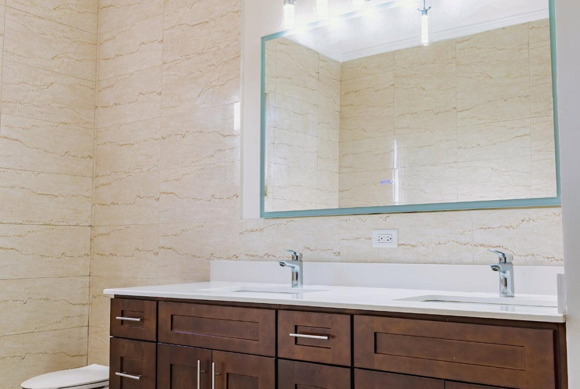 Ninth image of 17-10 Russell Heights in Kingston 6, St. Andrew, Jamaica - property is For Sale