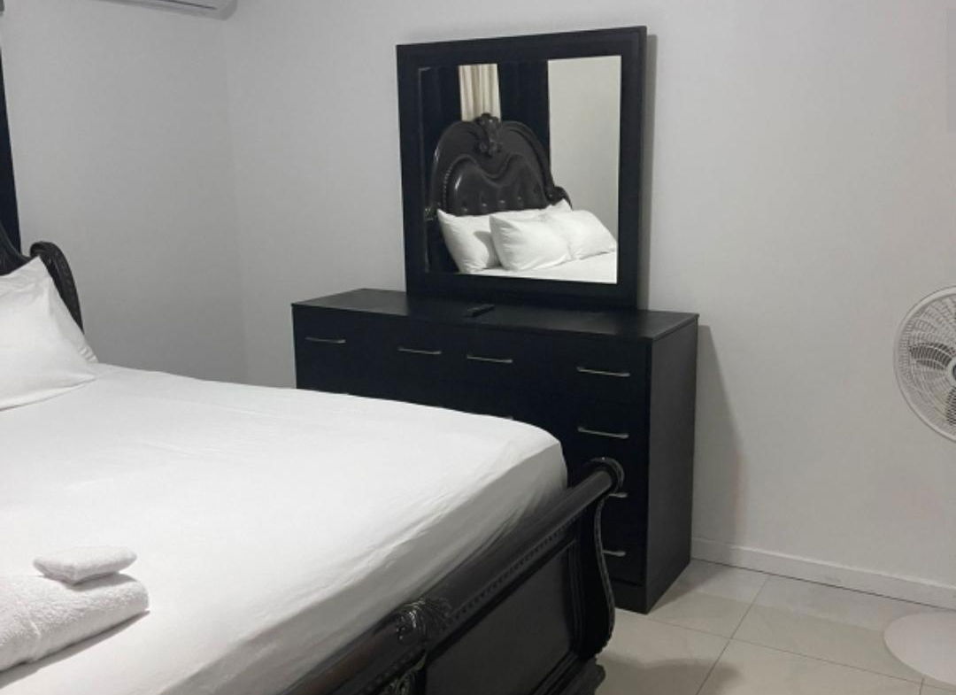 Eleventh image of Waterloo Road in Kingston 10, St. Andrew, Jamaica - property is For Sale