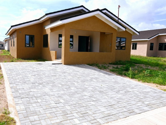 First image of 175 Oak Estate in Bernard Lodge, St. Catherine, Jamaica - property is For Rent