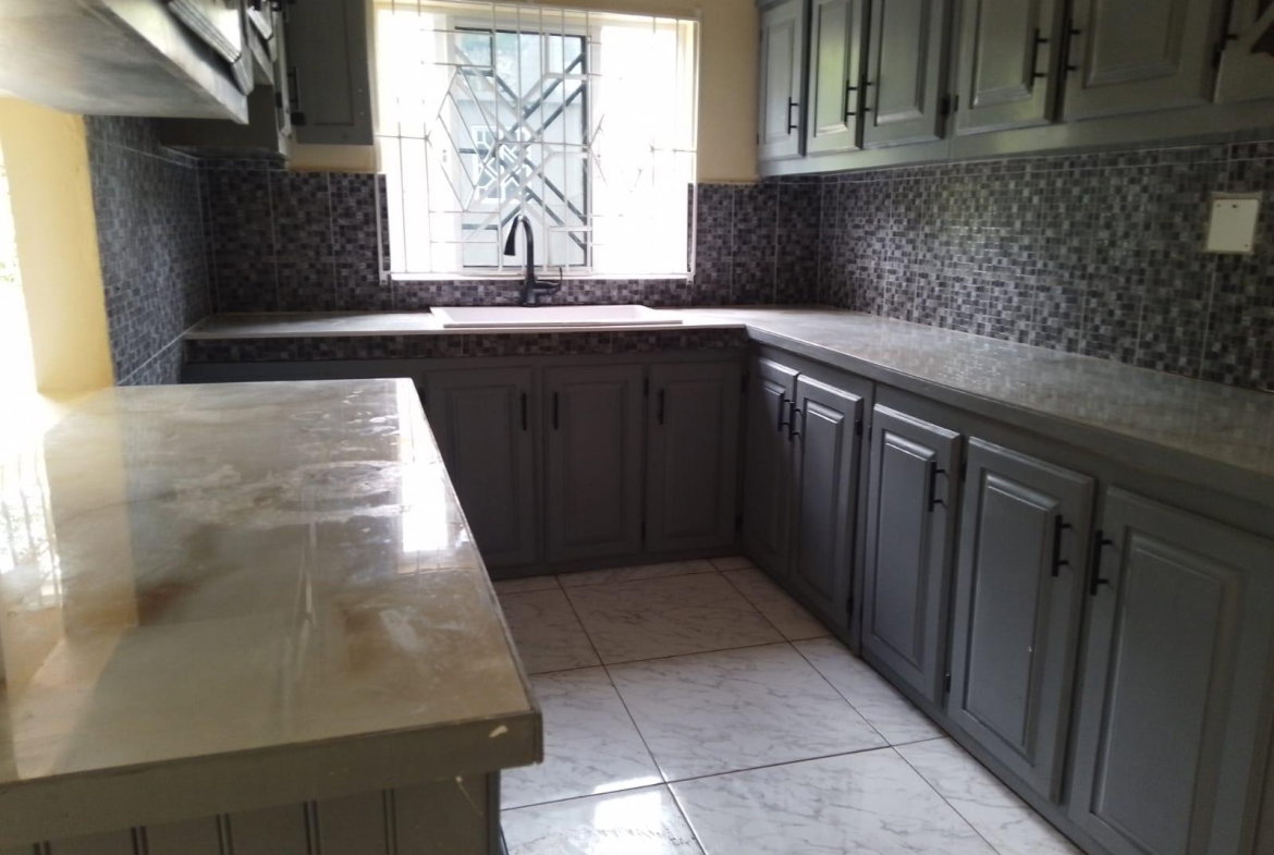 Eleventh image of 28 Spur Tree Heights in Spur Tree, Manchester, Jamaica - property is For Sale