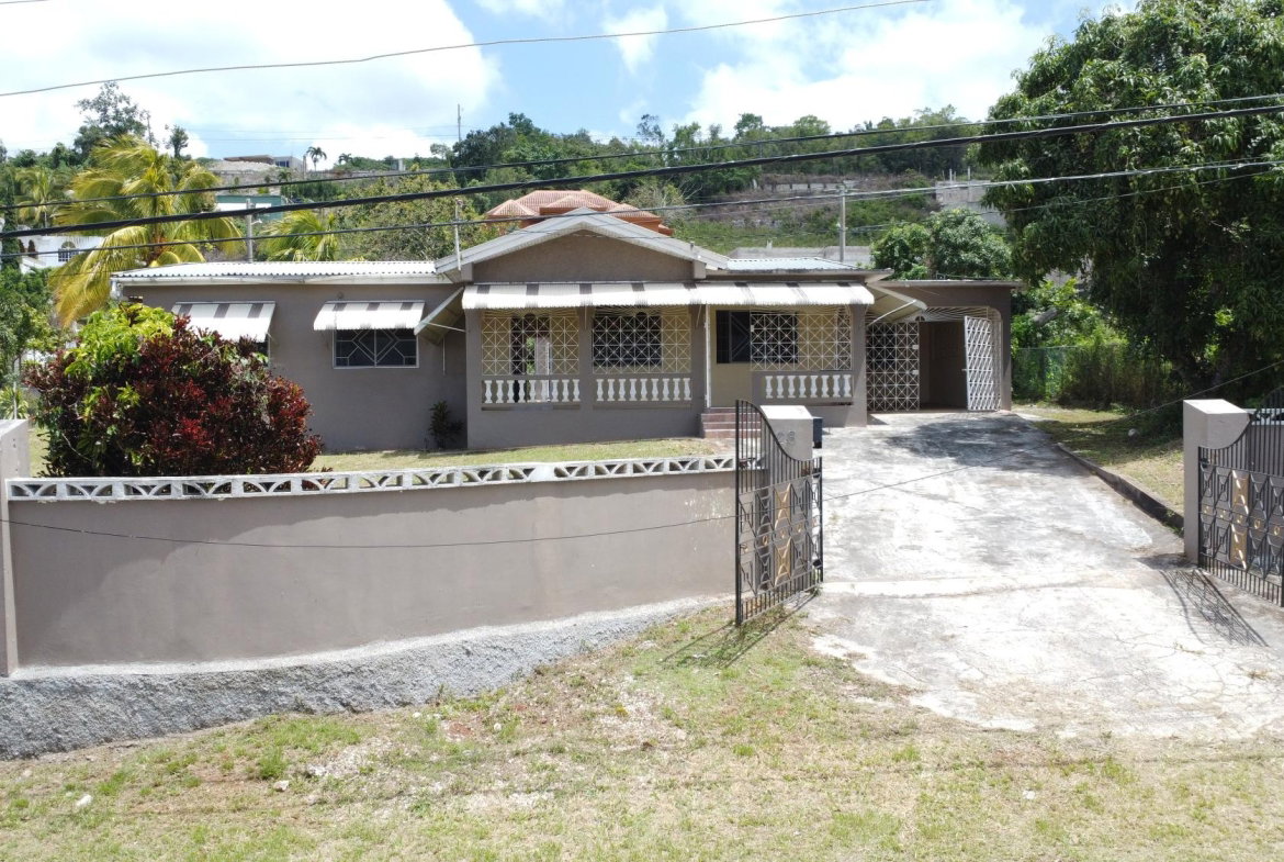 Twenty-Seventh image of 28 Spur Tree Heights in Spur Tree, Manchester, Jamaica - property is For Sale