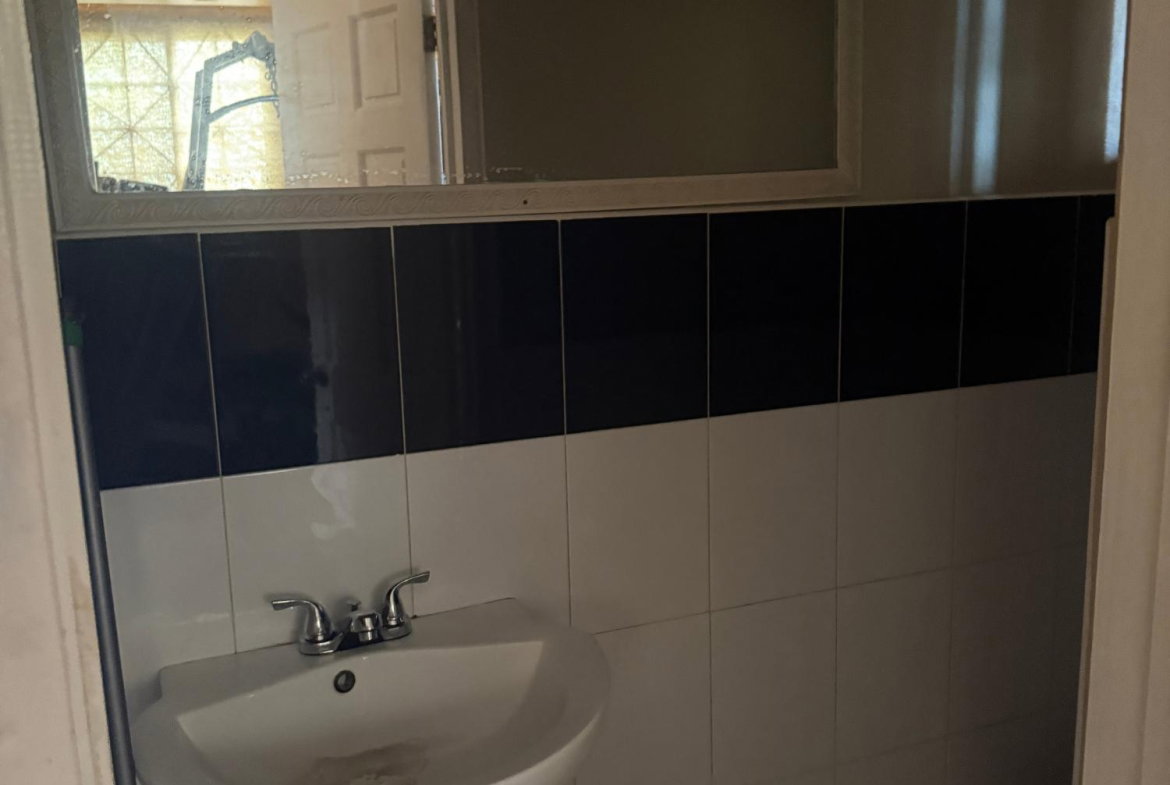 Eighteenth image of 22 Highland Close in Kingston 19, St. Andrew, Jamaica - property is For Sale