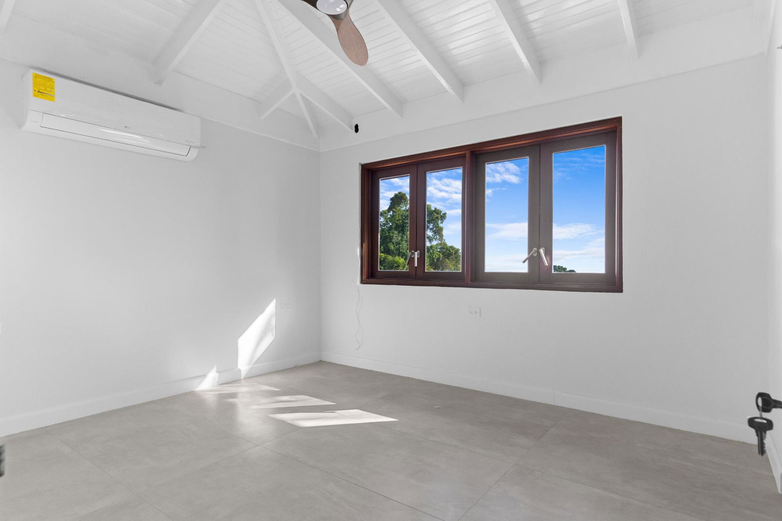 Stunning-6-Bedroom-Home-with-Guesthouse-for-Sale-in-St.-Andrew Twenty-Fourth image of 6 Tavistock Heights in Kingston 6, St. Andrew, Jamaica - property is For Sale