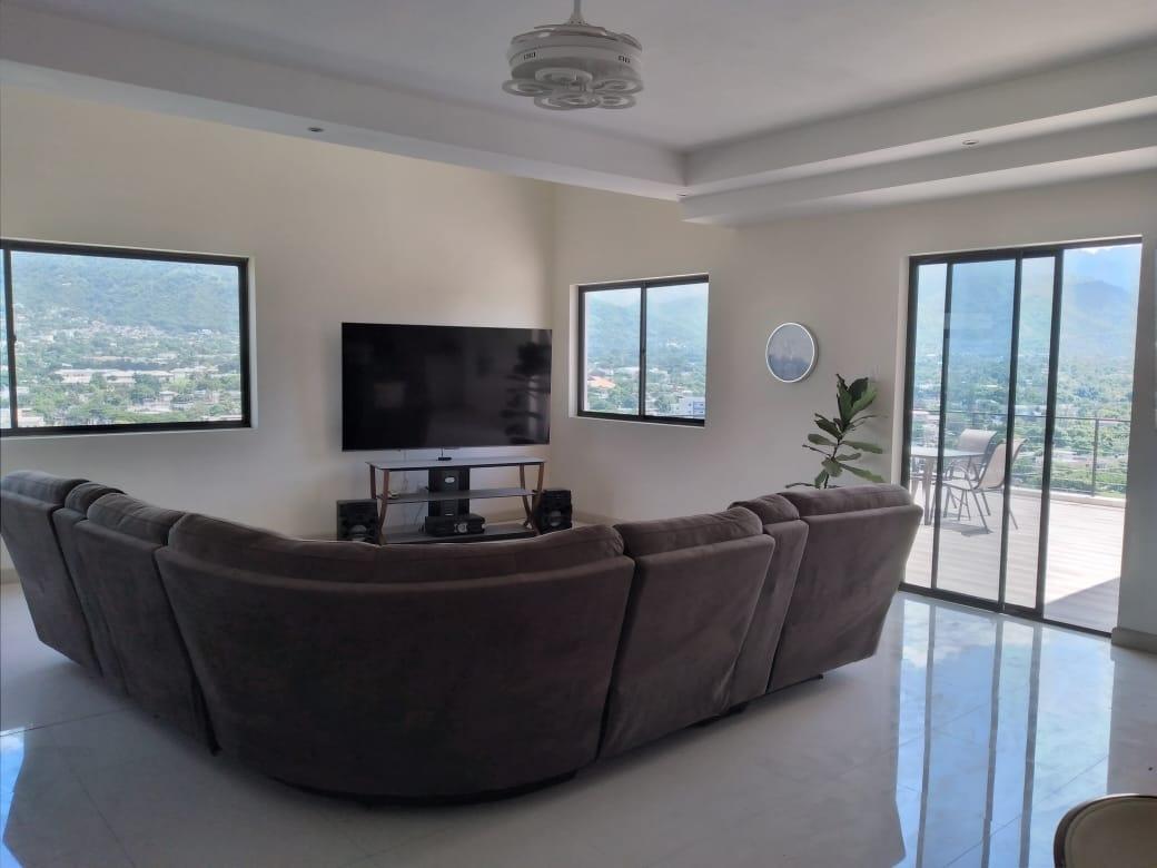 Thirteenth image of 11 Wellington Heights in Kingston 6, St. Andrew, Jamaica - property is For Sale