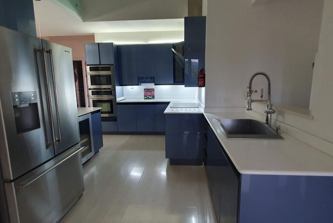 Eleventh image of 25 Liguanea Avenue in Kingston 6, St. Andrew, Jamaica - property is For Sale