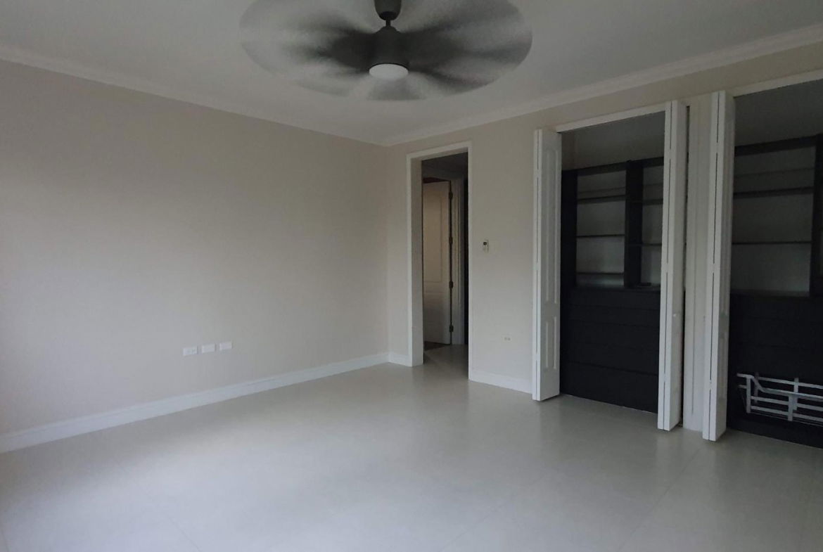 Thirteenth image of 25 Liguanea Avenue in Kingston 6, St. Andrew, Jamaica - property is For Sale