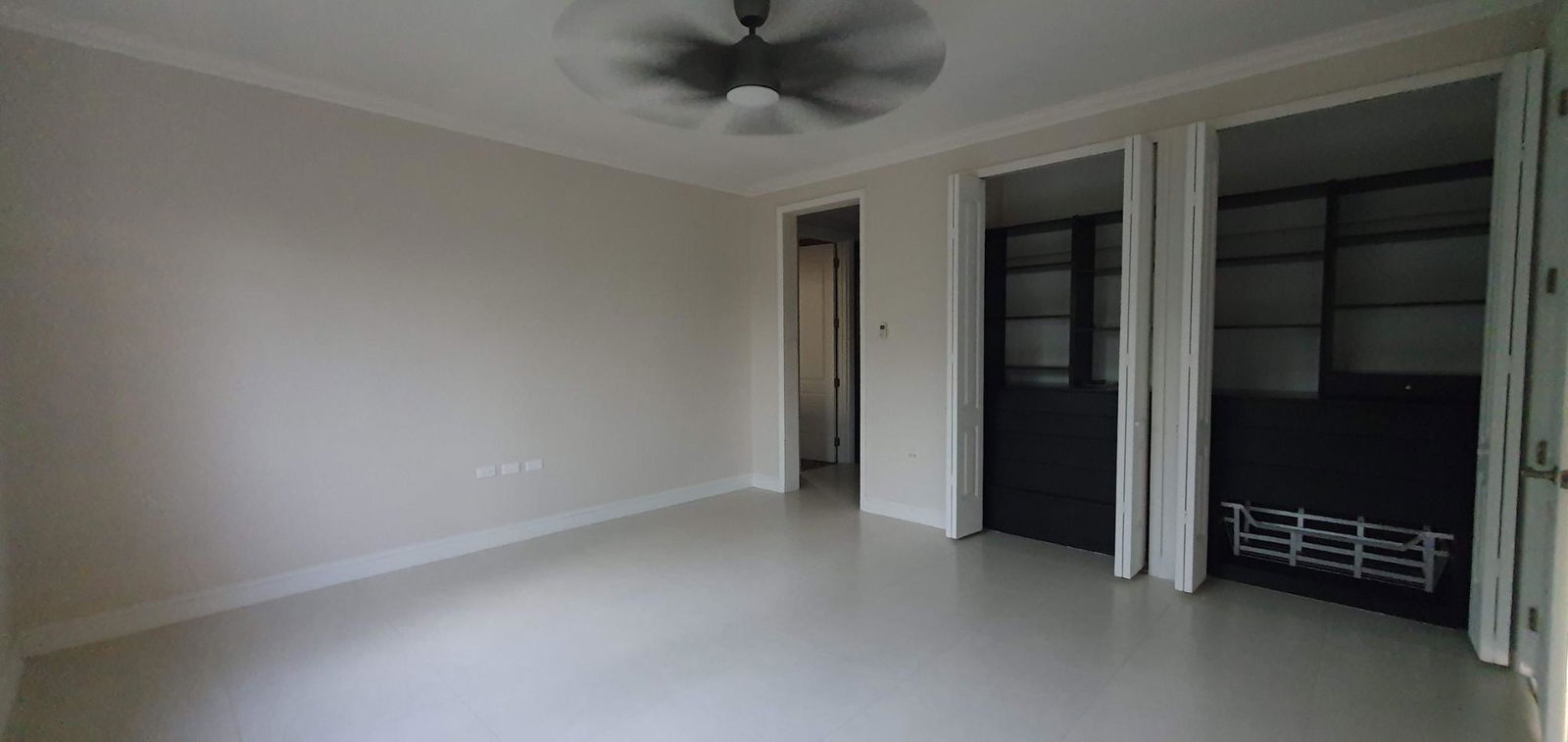 Thirteenth image of 25 Liguanea Avenue in Kingston 6, St. Andrew, Jamaica - property is For Sale