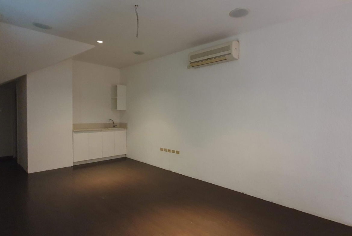 Twenty-Sixth image of 25 Liguanea Avenue in Kingston 6, St. Andrew, Jamaica - property is For Sale