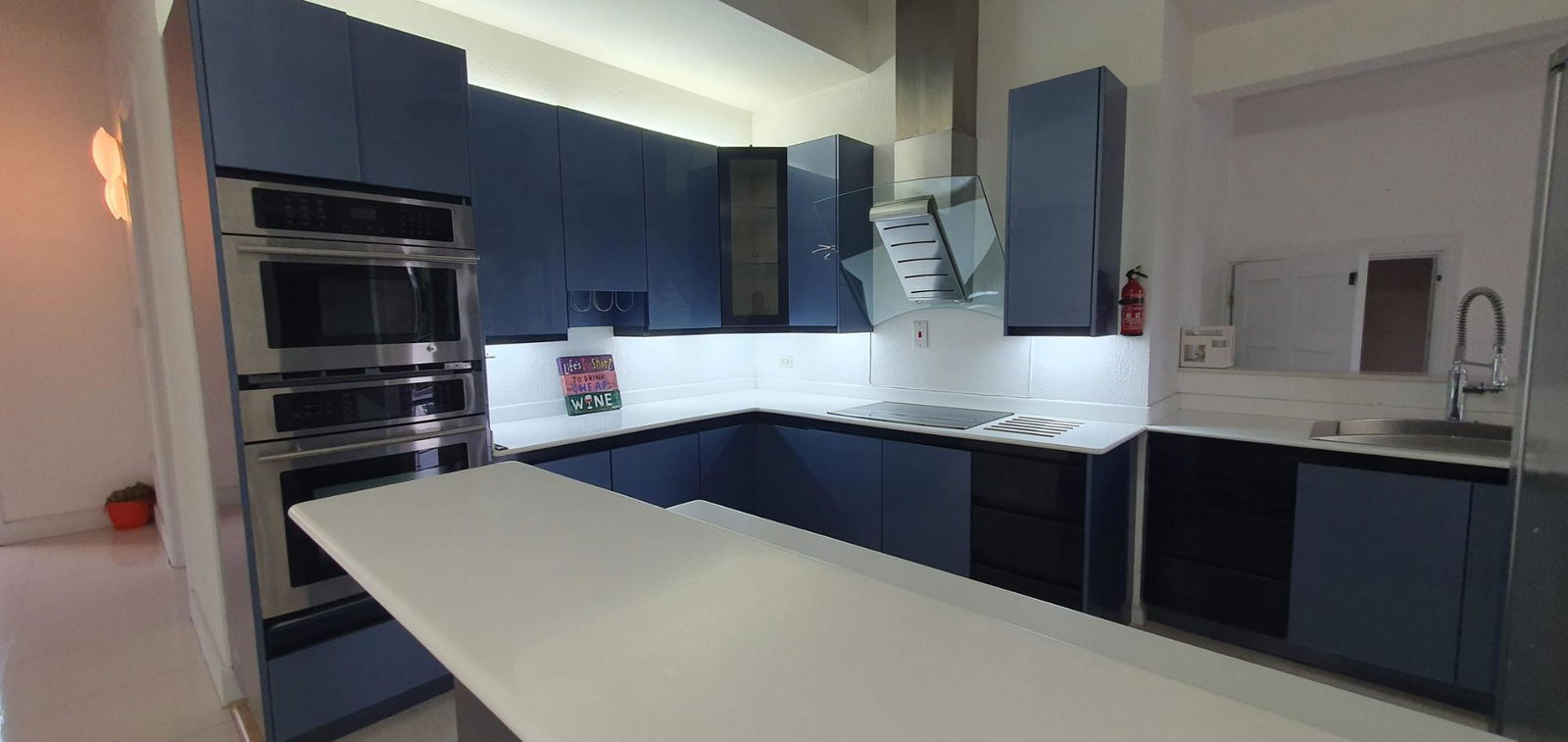 Tenth image of 25 Liguanea Avenue in Kingston 6, St. Andrew, Jamaica - property is For Sale