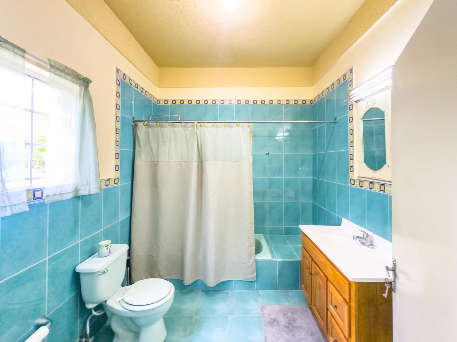 Fourteenth image of 17 Fairlane Avenue in Kingston 6, St. Andrew, Jamaica - property is For Sale