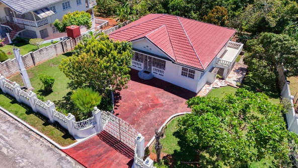 Third image of 9 Handbury Close in Mandeville, Manchester, Jamaica - property is For Sale
