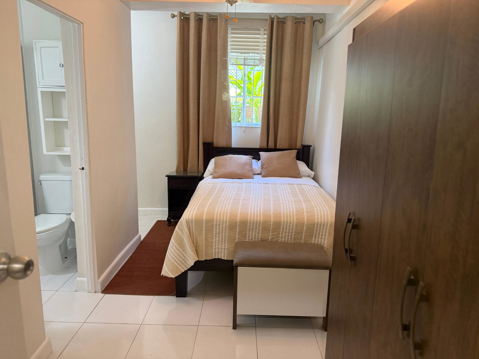 Seventh image of 3- Sandhurst Terrace in Kingston 6, St. Andrew, Jamaica - property is For Rent