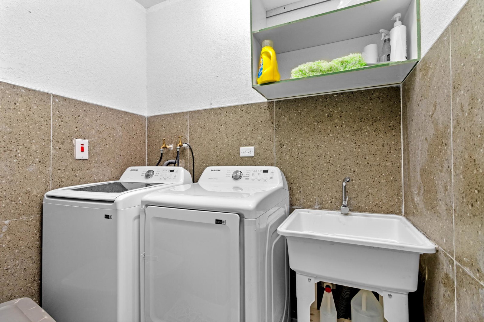 Seventeenth image of 19-6 Wellington Drive in Kingston 6, St. Andrew, Jamaica - property is For Rent