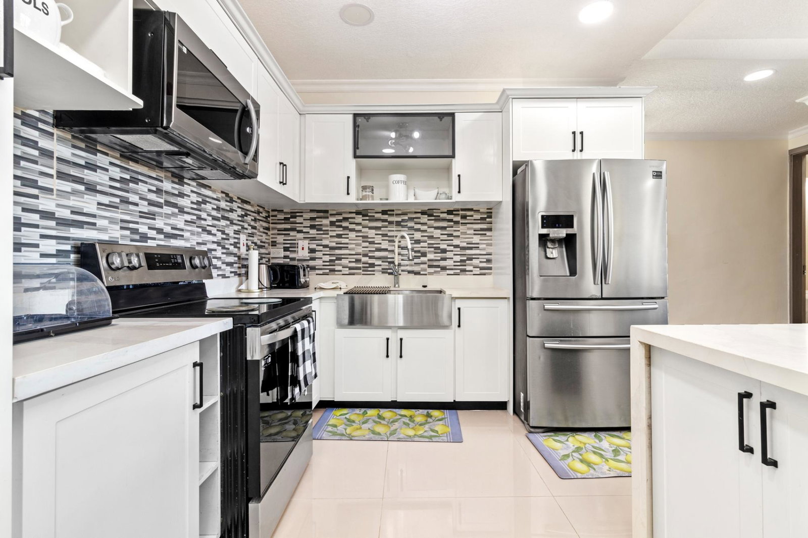 Fourth image of 19-6 Wellington Drive in Kingston 6, St. Andrew, Jamaica - property is For Rent