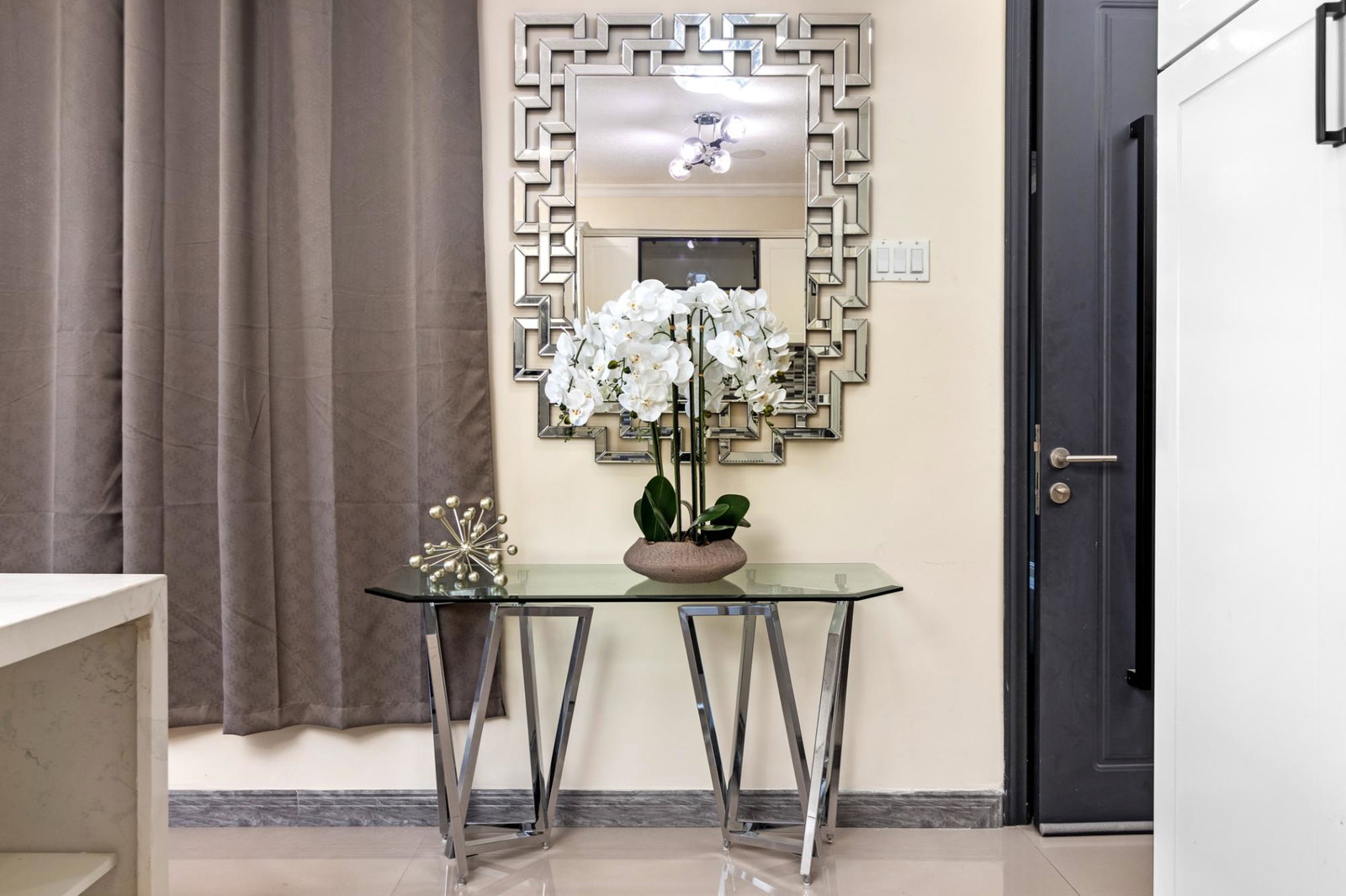 Ninth image of 19-6 Wellington Drive in Kingston 6, St. Andrew, Jamaica - property is For Rent