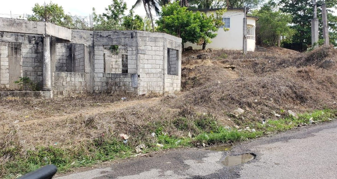 Fourth image of Suttons/ennitts Hill in Turners Four Paths, Clarendon, Jamaica - property is For Sale