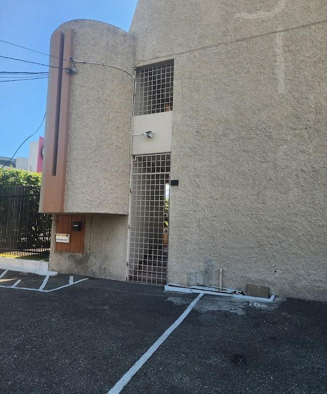 Fourth image of 5 West Kings House Road in Kingston 10, St. Andrew, Jamaica - property is For Rent