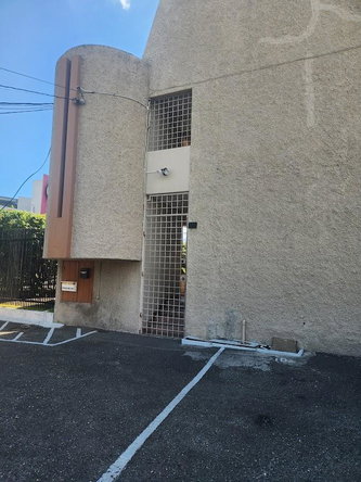 Fourth image of 5 West Kings House Road in Kingston 10, St. Andrew, Jamaica - property is For Rent