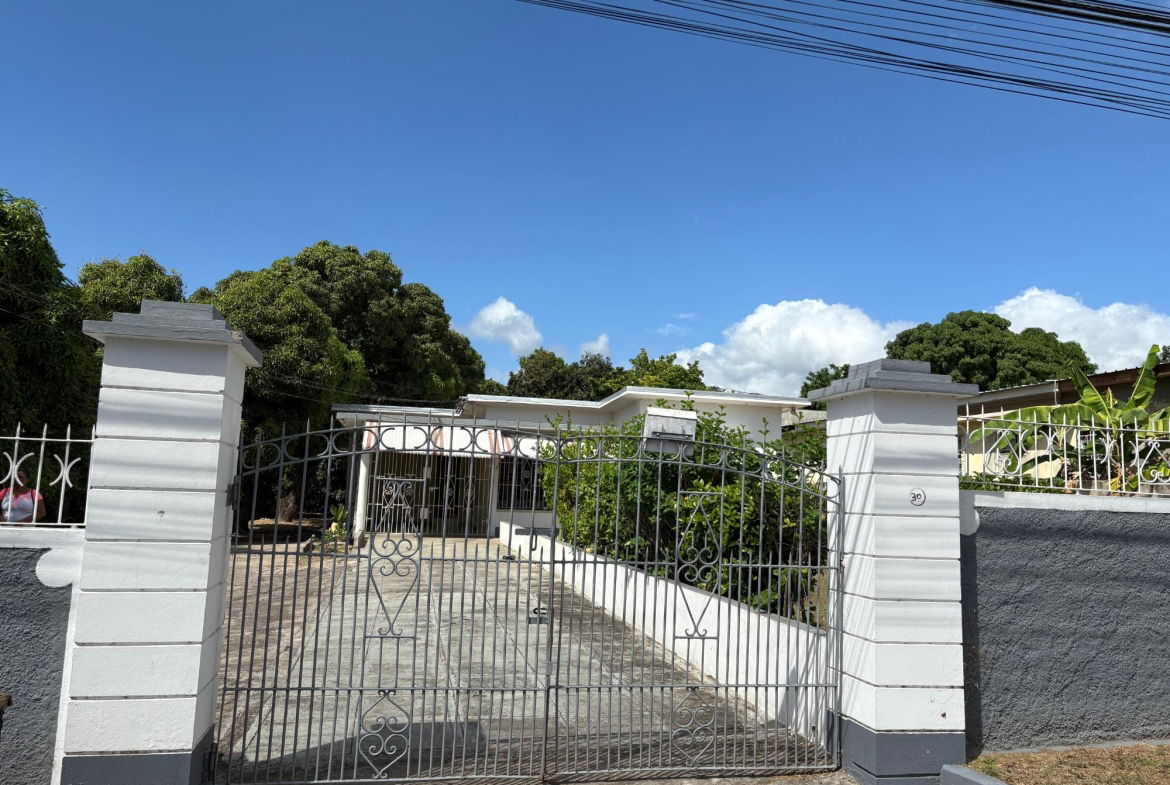 Fourteenth image of C-30 Sunrise Crescent in Kingston 19, St. Andrew, Jamaica - property is For Rent